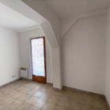 Immeuble / 250 m² / 368 421 € / AMBONNAY